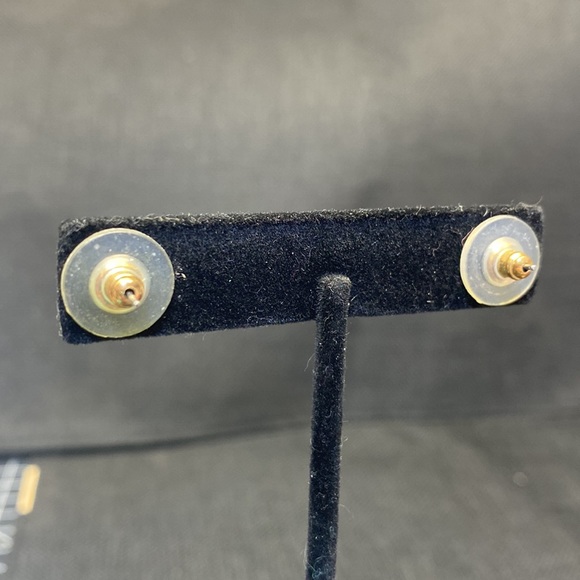 Gold Dice Earrings - Picture 3 of 5